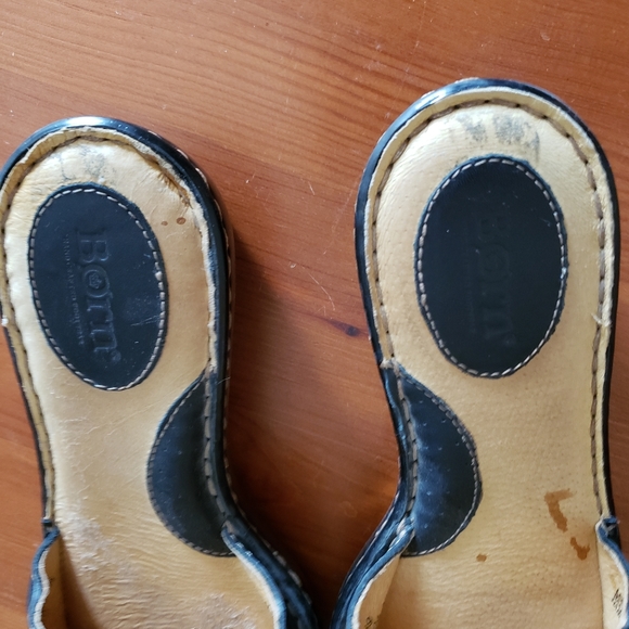 BORN Leather Slides - Picture 3 of 5